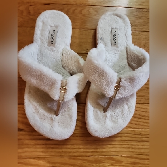 COACH HAMILTON FAUX FUR THONG SANDALS - Picture 2 of 8